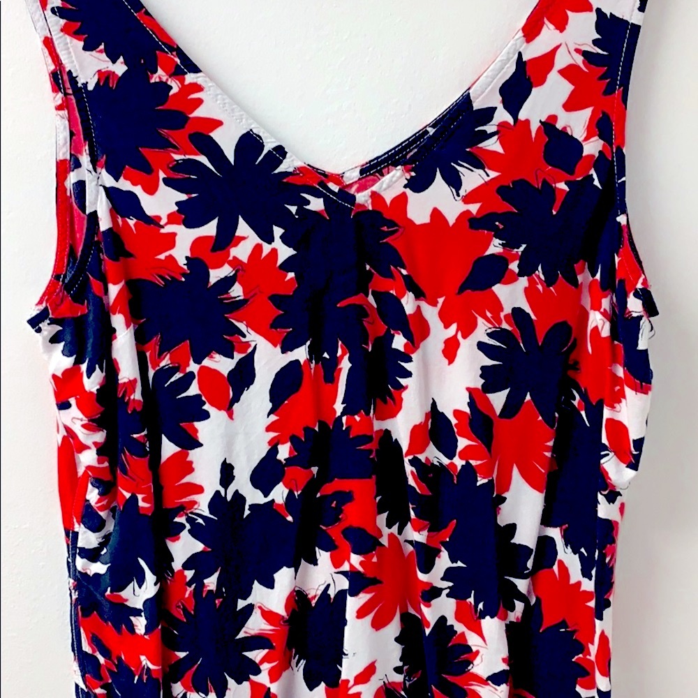 GAP V-neck Tank Top